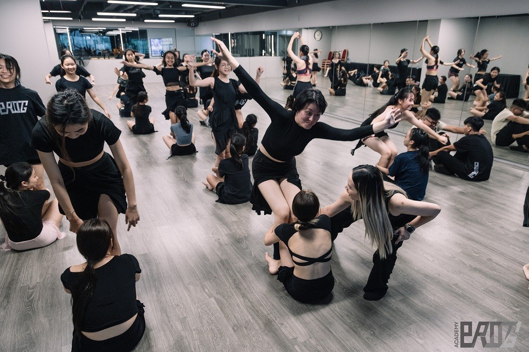 2000 Dancers Gather in Hanoi to Join Int'l Dancing Contests 2000 Dancers Gather in Hanoi to Join Int'l Dancing Contests