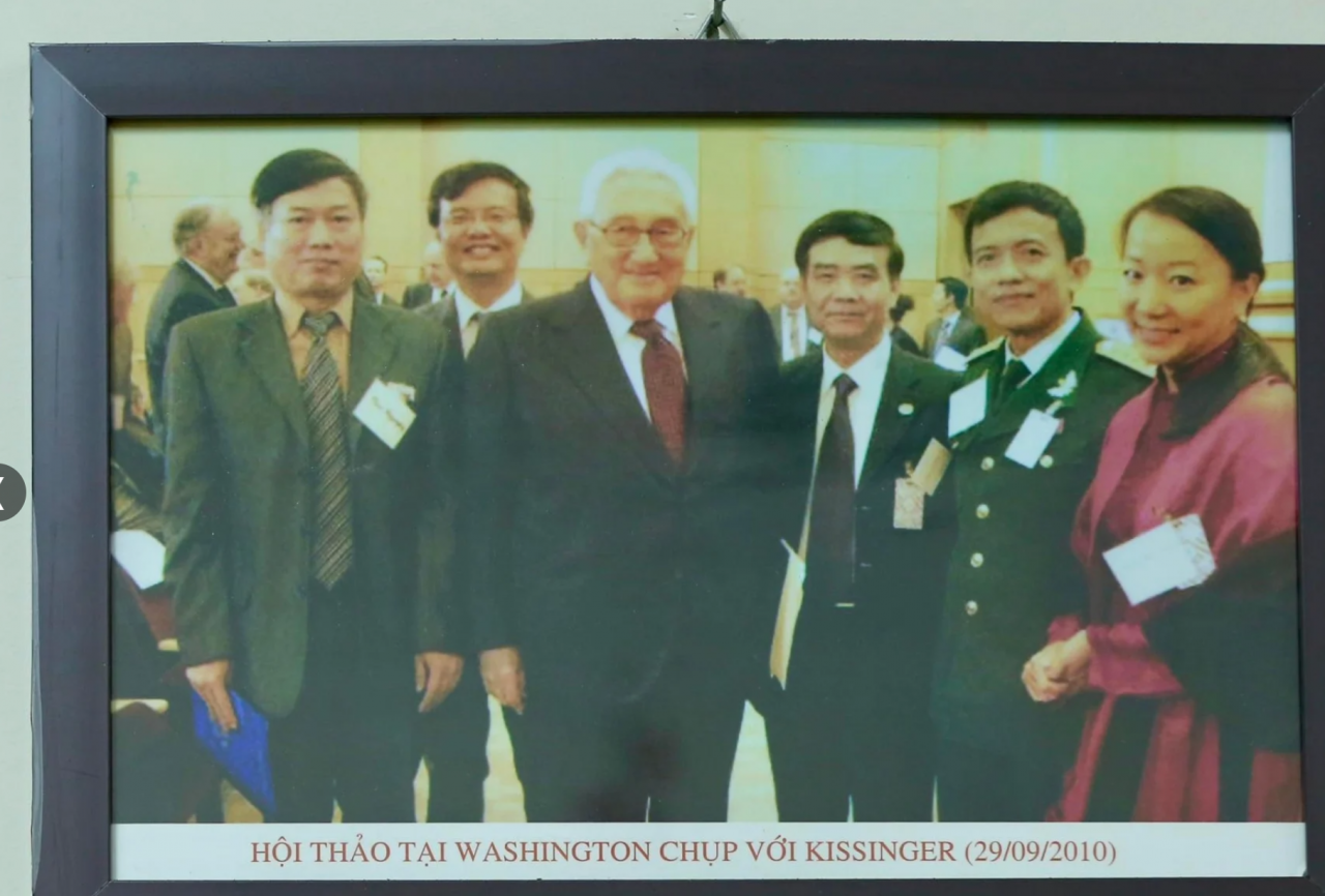 Đàm phán Paris: Chuyện ít biết về các cuộc gặp riêng Lê Đức Thọ - H.Kissinger Đàm phán Paris: Chuyện ít biết về các cuộc gặp riêng Lê Đức Thọ - H.Kissinger