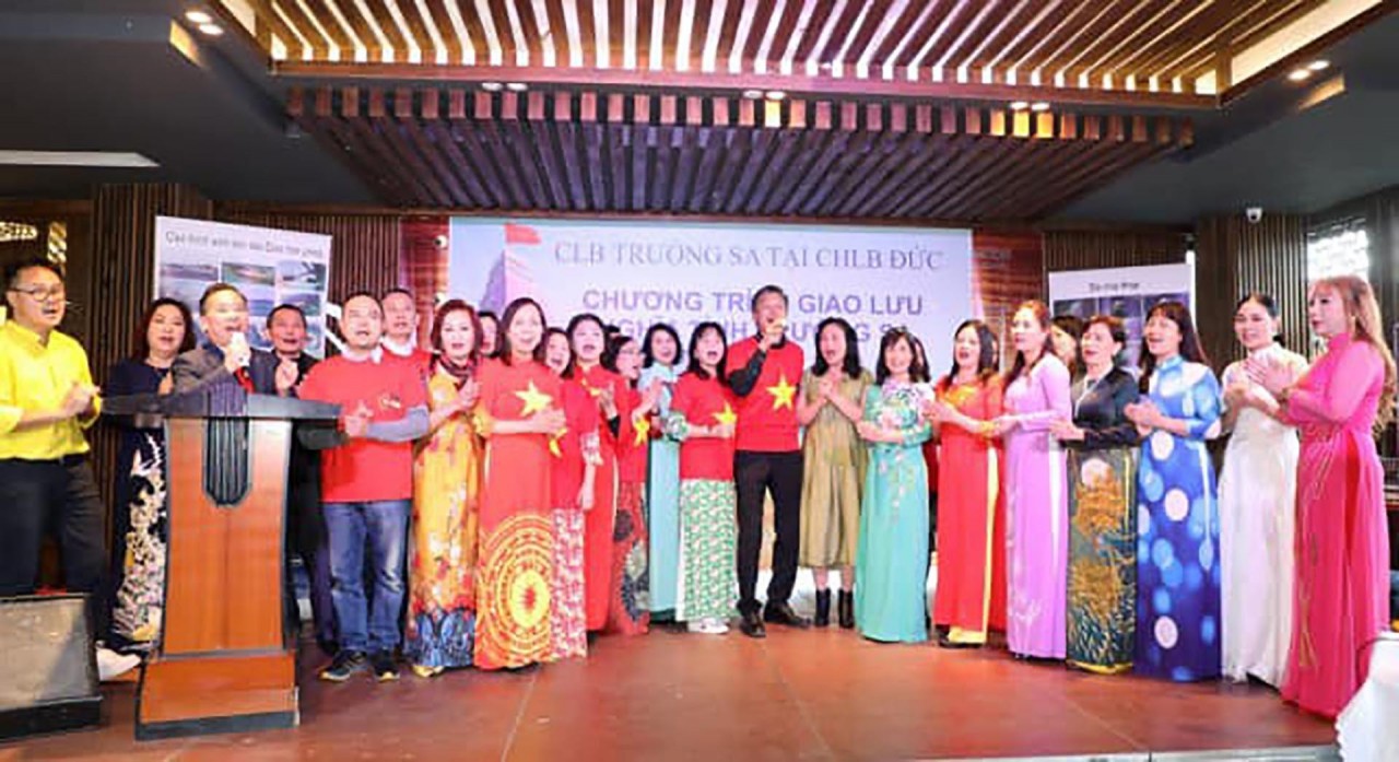 Message-Bearers of The Motherland Sea Message-Bearers of The Motherland Sea