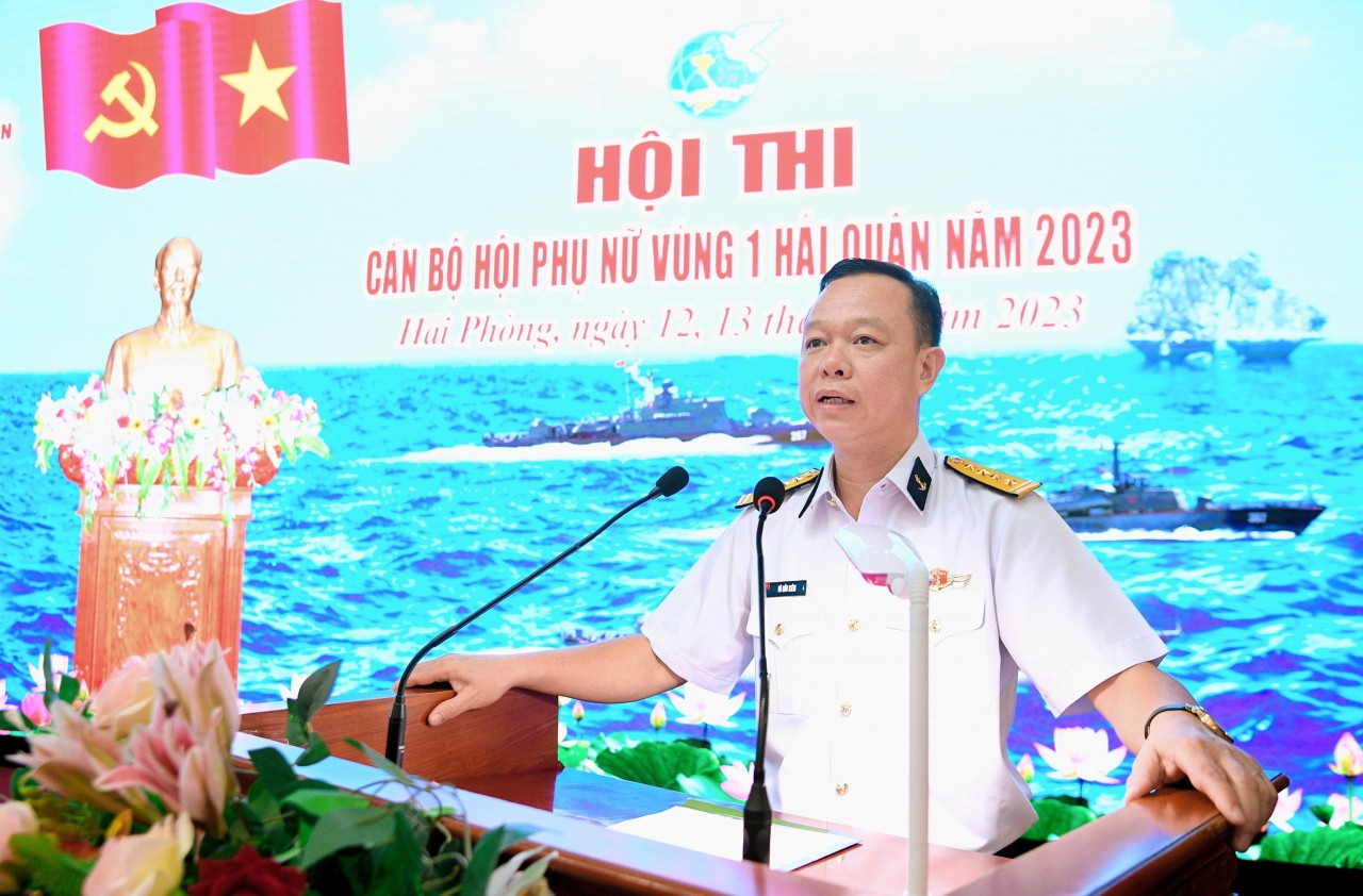 Đại tá Vũ Hữu Kiêm, Phó Chính uỷ Vùng phát biểu khai mạc Hội thi Đại tá Vũ Hữu Kiêm, Phó Chính uỷ Vùng phát biểu khai mạc Hội thi