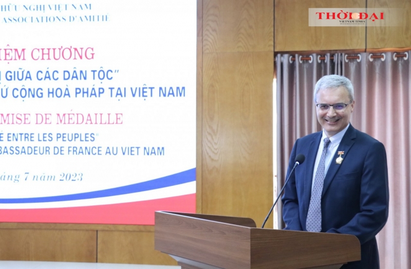 Đại sứ Nicolas Warnery phát biểu tại lễ trao Kỷ niệm chương “Vì hòa bình, hữu nghị giữa các dân tộc (Ảnh: Thu Hà). Đại sứ Nicolas Warnery phát biểu tại lễ trao Kỷ niệm chương “Vì hòa bình, hữu nghị giữa các dân tộc (Ảnh: Thu Hà).