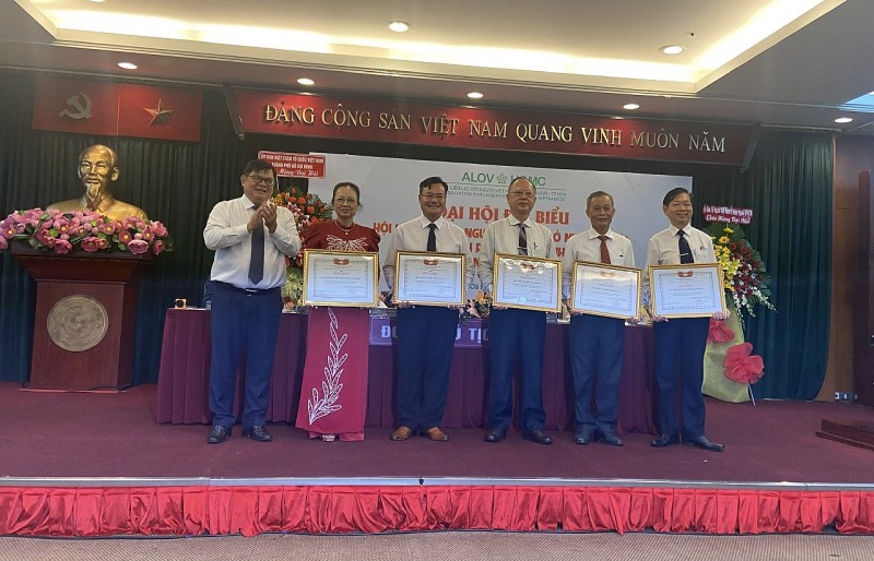 Hội Liên lạc người Việt Nam ở nước ngoài TPHCM ra mắt Ban Chấp hành mới Hội Liên lạc người Việt Nam ở nước ngoài TPHCM ra mắt Ban Chấp hành mới
