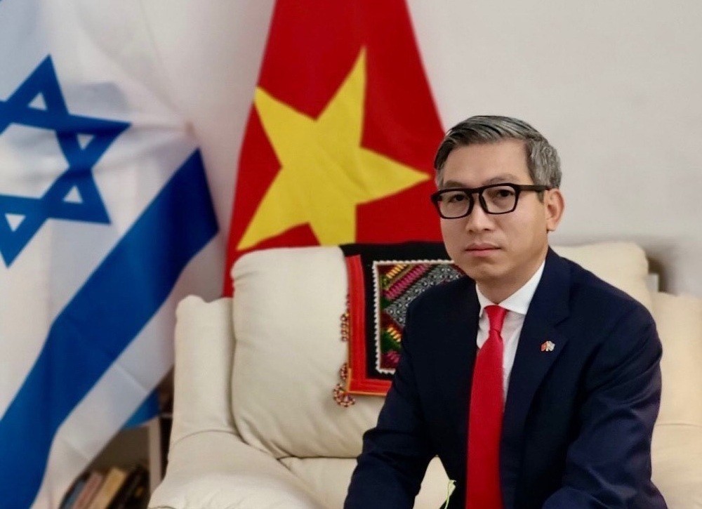 Đại sứ Lý Đức Trung: Chuyến thăm của Phó Thủ tướng Trần Lưu Quang là dấu mốc lớn trong quan hệ Việt Nam-Israel Đại sứ Lý Đức Trung: Chuyến thăm của Phó Thủ tướng Trần Lưu Quang là dấu mốc lớn trong quan hệ Việt Nam-Israel