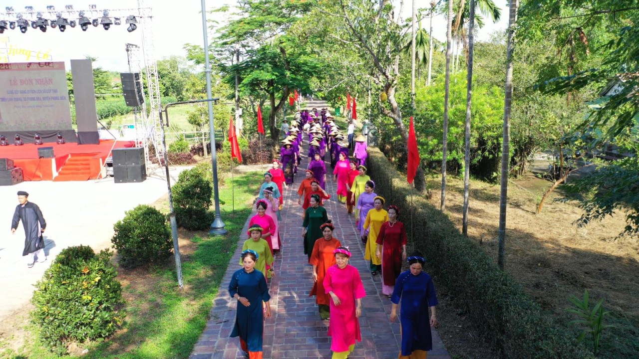 Độc đáo ngày hội làng cổ hơn 500 năm ở TT - Huế Độc đáo ngày hội làng cổ hơn 500 năm ở TT - Huế