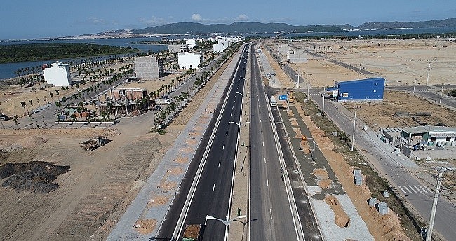 Binh Dinh is Attractive for Foreign Investors Binh Dinh is Attractive for Foreign Investors