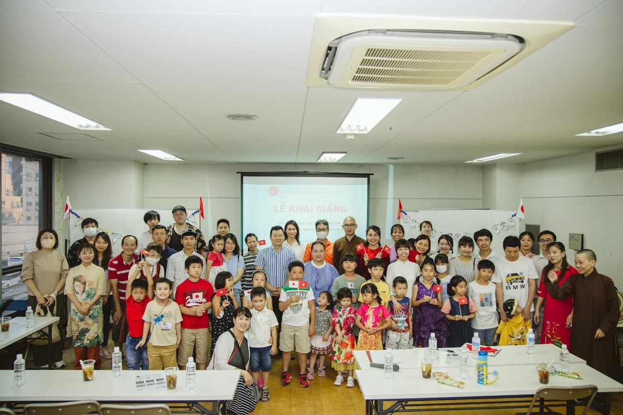 Mở lớp dạy tiếng Việt miễn phí tại Osaka, Nhật Bản Mở lớp dạy tiếng Việt miễn phí tại Osaka, Nhật Bản