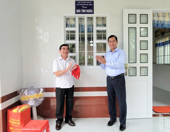 Sóc Trăng: Trao nhà tình nghĩa cho gia đình liệt sĩ Sóc Trăng: Trao nhà tình nghĩa cho gia đình liệt sĩ