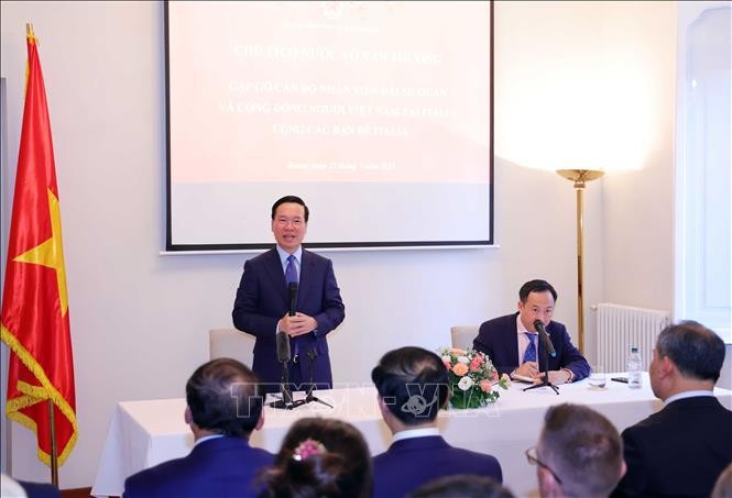 Chủ tịch nước Võ Văn Thưởng gặp mặt kiều bào và những người bạn Italy thân thiết Chủ tịch nước Võ Văn Thưởng gặp mặt kiều bào và những người bạn Italy thân thiết