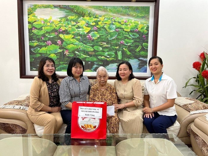 Hội Liên hiệp Phụ nữ Việt Nam với hoạt động uống nước nhớ nguồn Hoạt động uống nước nhớ nguồn của Hội Liên hiệp Phụ nữ Việt Nam
