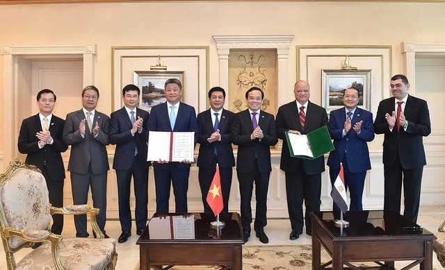 Vietnam and Egypt's Capitals Sign Friendship, Cooperation Agreement Vietnam and Egypt's Capitals Sign Friendship, Cooperation Agreement
