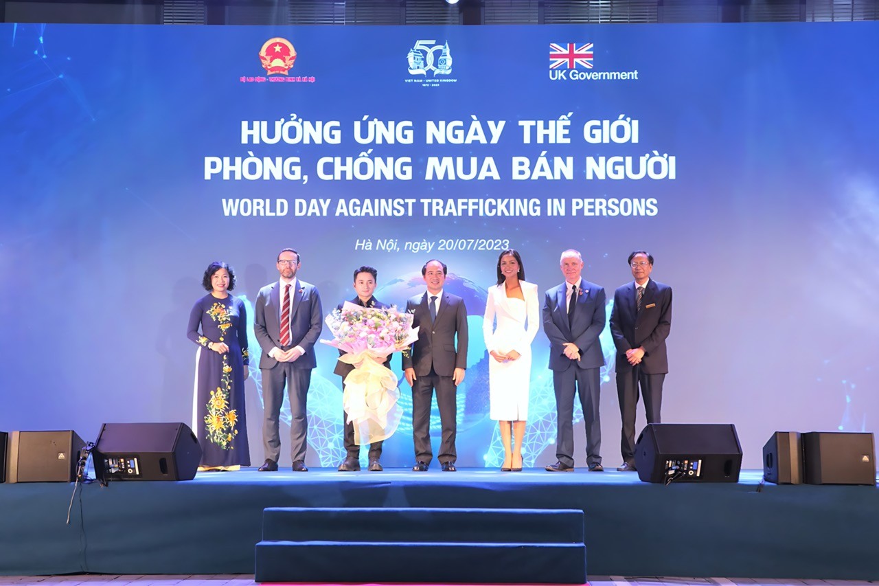 "Reach every victim of trafficking, leave no one behind" "Reach every victim of trafficking, leave no one behind"