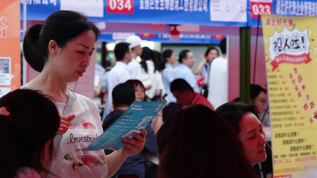 Thất nghiệp, Gen Z Trung Quốc làm việc nhà, nhận lương từ bố mẹ 3 Thất nghiệp, Gen Z Trung Quốc làm việc nhà, nhận lương từ bố mẹ 3