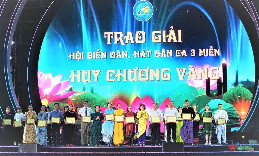 Nghệ An bế mạc Festival dân ca ví, giặm Nghệ Tĩnh Nghệ An bế mạc Festival dân ca ví, giặm Nghệ Tĩnh