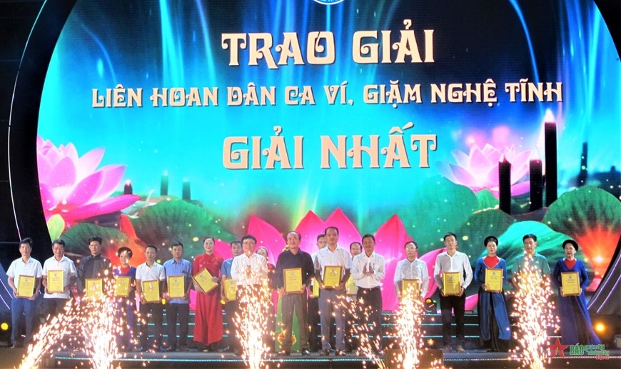 Nghệ An bế mạc Festival dân ca ví, giặm Nghệ Tĩnh Nghệ An bế mạc Festival dân ca ví, giặm Nghệ Tĩnh