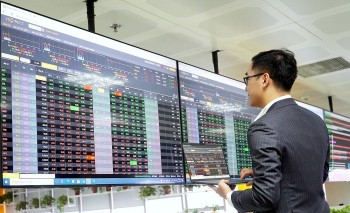 Dấu ấn thị trường chứng khoán năm 2023: Vững vàng trên mốc 1.100 điểm