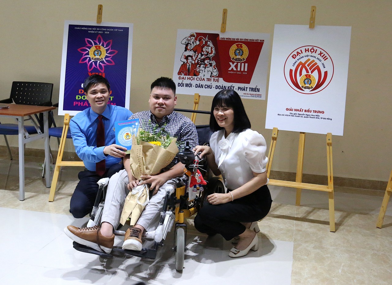 Tôn vinh nét đẹp truyền thống trong biểu trưng của Đại hội XIII Công đoàn Việt Nam Tôn vinh nét đẹp truyền thống trong biểu trưng của Đại hội XIII Công đoàn Việt Nam