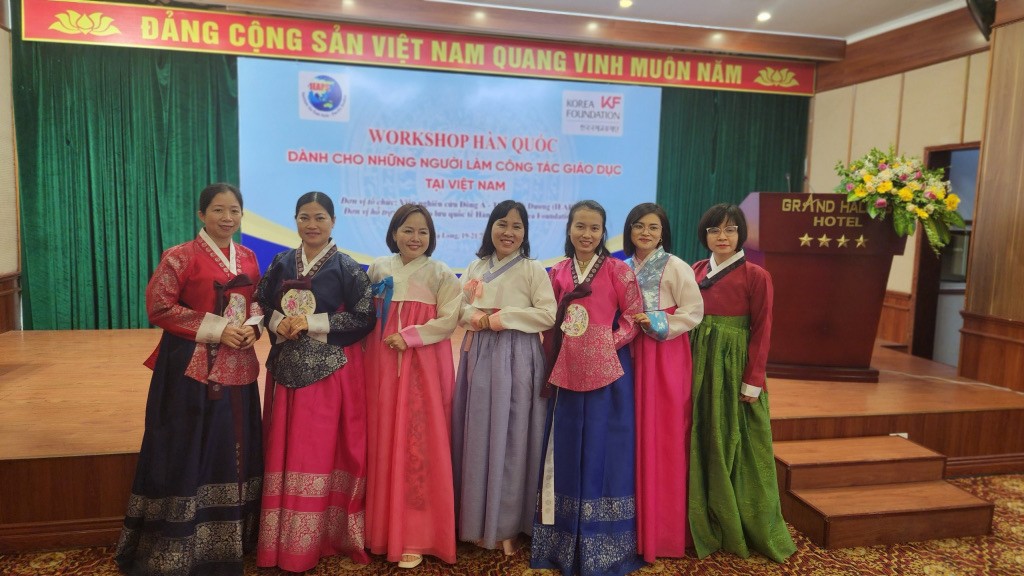 Vietnam, UK Curate Children Vietnam, UK Curate Children