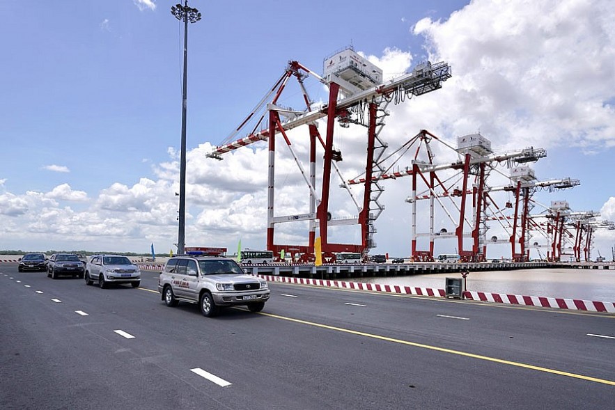 Long An International Port Signs MoU with California’s Port of Oakland Long An International Port Signs MoU with California’s Port of Oakland