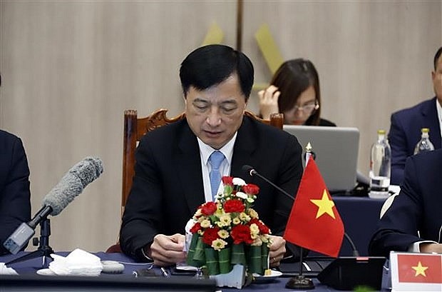 Vietnamese Deputy Minister of Public Security Lieut. Gen Nguyen Duy Ngoc speaks at the meeting. (Photo: VNA) Vietnamese Deputy Minister of Public Security Lieut. Gen Nguyen Duy Ngoc speaks at the meeting. (Photo: VNA)