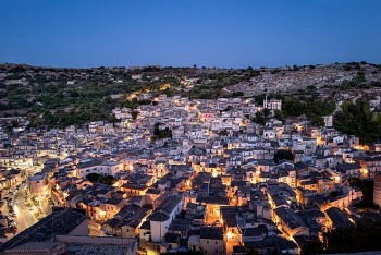 Nhiếp ảnh gia Fulvio Bugani: Mang hình ảnh đẹp của đảo Sicily tới công chúng Việt Nam