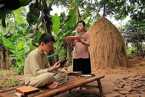 Two Vietnamese Films Compete in First ASEAN Film Festival Two Vietnamese Films Compete in First ASEAN Film Festival
