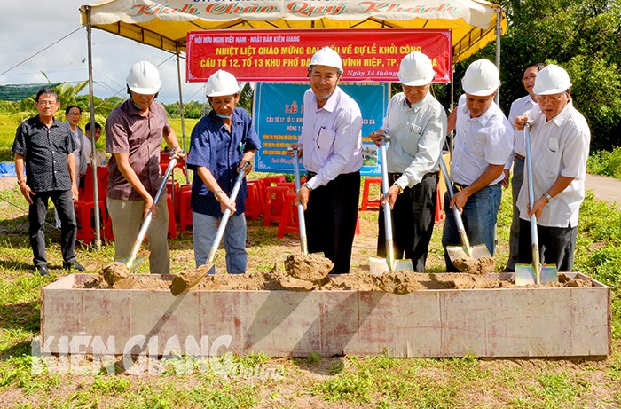 Hội Hữu nghị Việt Nam - Nhật Bản tỉnh Kiên Giang khởi công xây dựng cầu dân sinh Hội Hữu nghị Việt Nam - Nhật Bản tỉnh Kiên Giang khởi công xây dựng cầu dân sinh