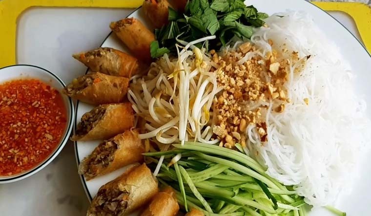 Condé Nast Traveller: 10 món chay làm nên tinh hoa ẩm thực Việt Condé Nast Traveller: 10 món chay làm nên tinh hoa ẩm thực Việt