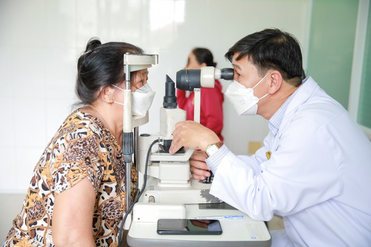 Quảng Nam: Giao hơn 167 triệu đồng thực hiện dự án chăm sóc mắt cho người cao tuổi Quảng Nam: Giao hơn 167 triệu đồng thực hiện dự án chăm sóc mắt cho người cao tuổi