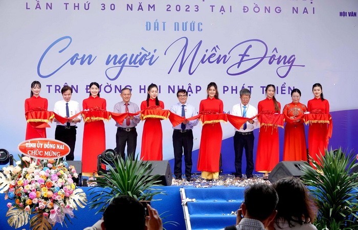 Gần 1.600 tác phẩm tham gia Liên hoan ảnh nghệ thuật Đông Nam Bộ Gần 1.600 tác phẩm tham gia Liên hoan ảnh nghệ thuật Đông Nam Bộ