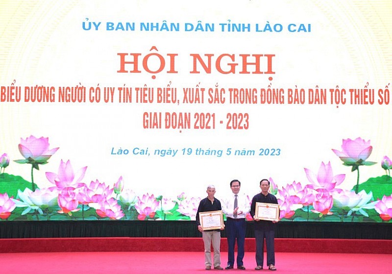 Người có uy tín là “Điểm tựa” trong đồng bào dân tộc thiểu số ở Bắc Hà Người có uy tín là “Điểm tựa” trong đồng bào dân tộc thiểu số ở Bắc Hà