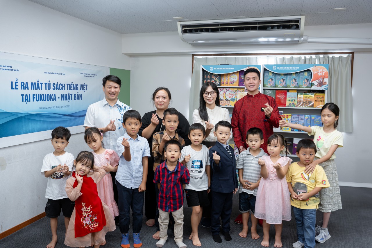 Phát triển hệ sinh thái sản phẩm hỗ trợ công tác dạy và học tiếng Việt tại nước ngoài Phát triển hệ sinh thái sản phẩm hỗ trợ công tác dạy và học tiếng Việt tại nước ngoài