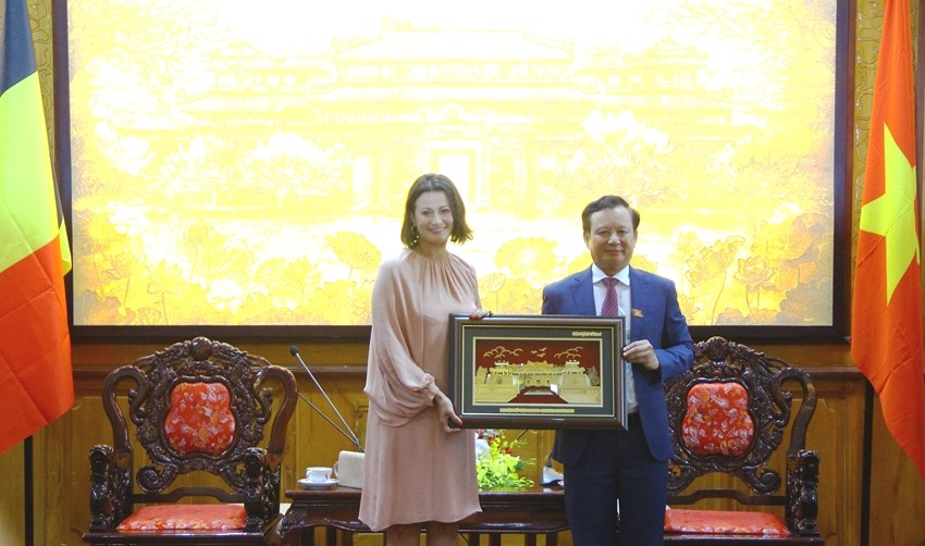 Đẩy mạnh hợp tác giữa Thừa Thiên Huế với các địa phương Vương quốc Bỉ nhất là du lịch, văn hóa Đẩy mạnh hợp tác giữa Thừa Thiên Huế với các địa phương Vương quốc Bỉ nhất là du lịch, văn hóa