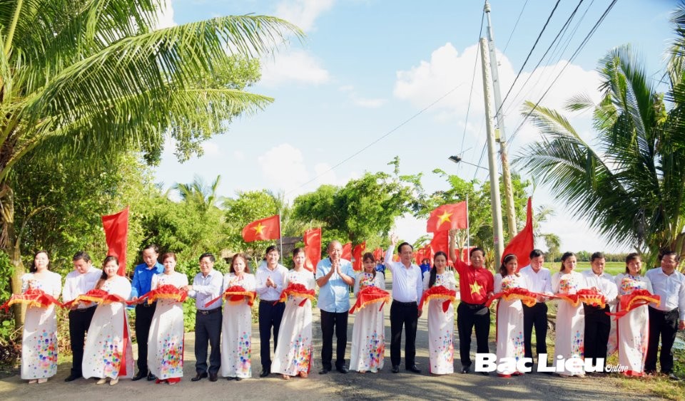Bạc Liêu khánh thành đường cờ Tổ quốc dài nhất cả nước Bạc Liêu khánh thành đường cờ Tổ quốc dài nhất cả nước