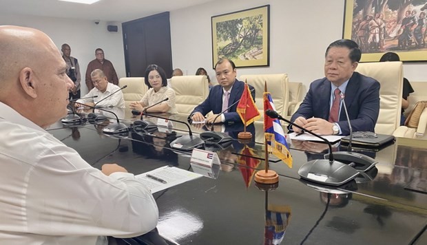 Những đóng góp của Bác Hồ và lãnh tụ Fidel trong quan hệ Việt Nam-Cuba | Chính trị | Vietnam+ (VietnamPlus) Những đóng góp của Bác Hồ và lãnh tụ Fidel trong quan hệ Việt Nam-Cuba | Chính trị | Vietnam+ (VietnamPlus)