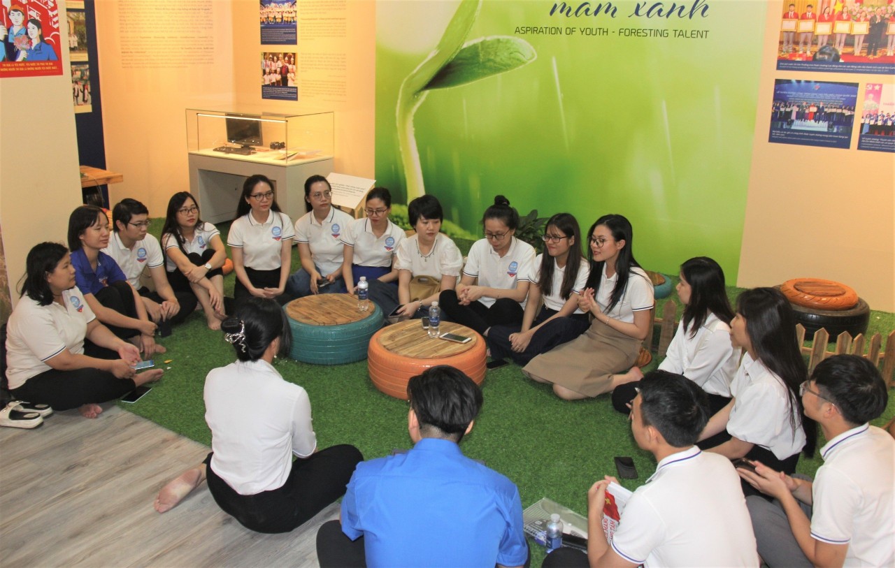 Thanh niên VUFO thăm bảo tàng, giới thiệu sách nhân kỷ niệm ngày Quốc khánh 2/9 Thanh niên VUFO thăm bảo tàng, giới thiệu sách nhân kỷ niệm ngày Quốc khánh 2/9