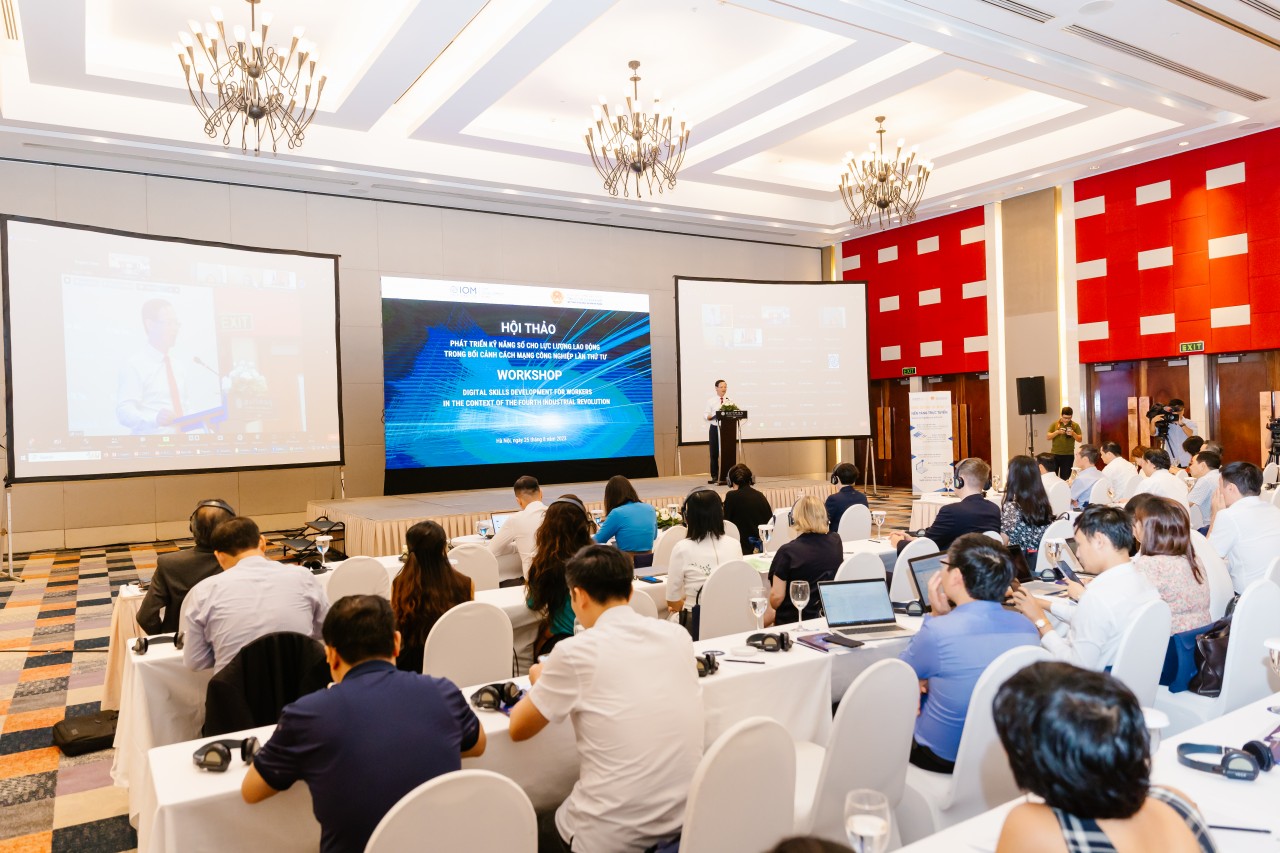 IOM hỗ trợ Việt Nam phát triển kỹ năng số cho lực lượng lao động hướng tới di cư an toàn, bền vững IOM hỗ trợ Việt Nam phát triển kỹ năng số cho lực lượng lao động hướng tới di cư an toàn, bền vững