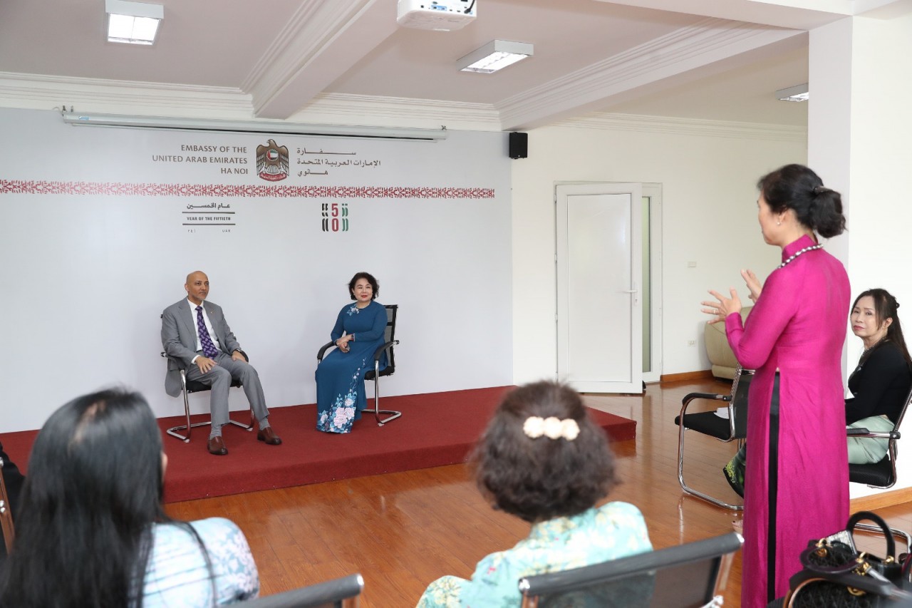 Tăng cường thúc đẩy vai trò của phụ nữ UAE và Việt Nam Tăng cường thúc đẩy vai trò của phụ nữ UAE và Việt Nam