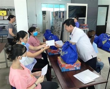 Lao động bị giảm giờ làm, mất việc tiếp tục được hỗ trợ