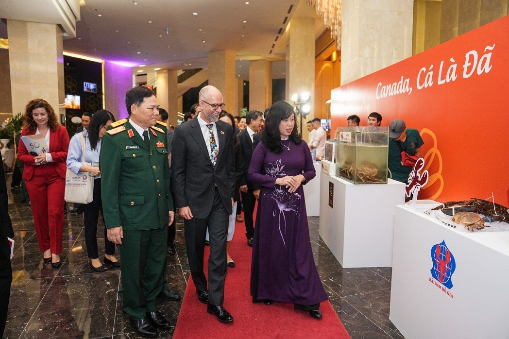 Vietnam, Canada Commemorate 50th Year of Ties in Hanoi Vietnam, Canada Commemorate 50th Year of Ties in Hanoi