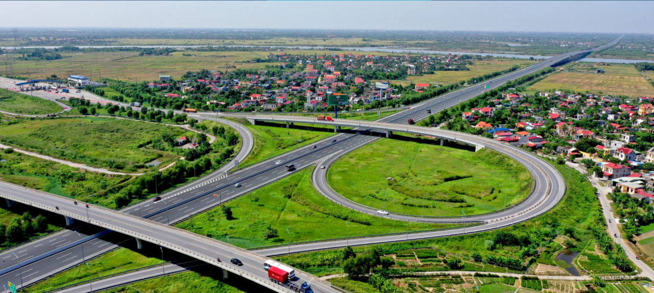 TS Nguyễn Tú Anh: Muốn đi xa và nhanh Việt Nam vẫn cần phát triển thị trường nước ngoài TS Nguyễn Tú Anh: Muốn đi xa và nhanh Việt Nam vẫn cần phát triển thị trường nước ngoài