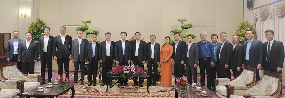 Tăng cường hơn nữa việc giao lưu hợp tác, học tập kinh nghiệm lẫn nhau trong công tác xây dựng Đảng và chính quyền Tăng cường hơn nữa việc giao lưu hợp tác, học tập kinh nghiệm lẫn nhau trong công tác xây dựng Đảng và chính quyền
