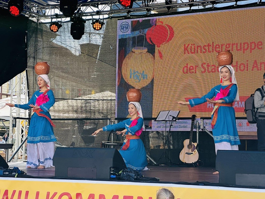 Vietnam's Hoi An Town, Germany's Wernigerode Mark 10 Years of Friendship