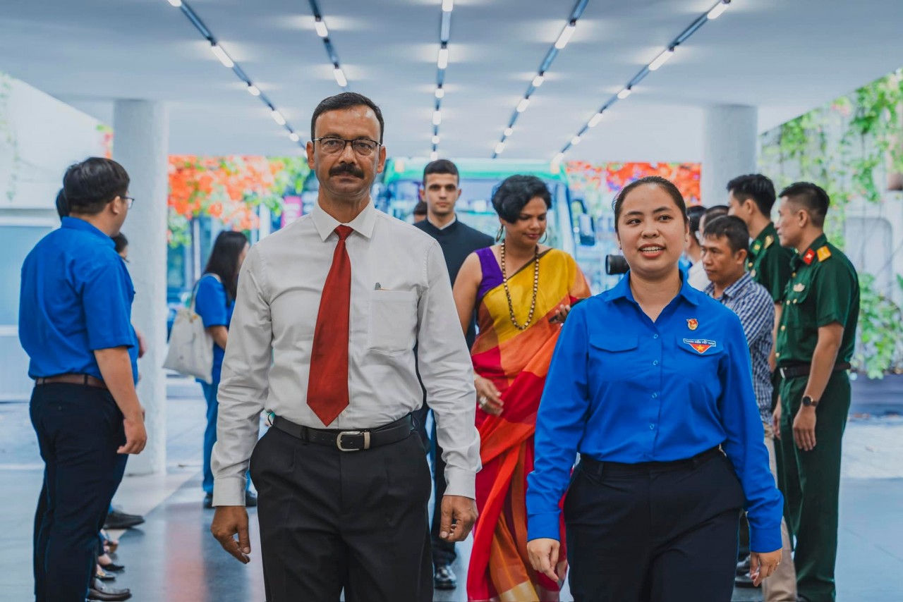 Tạo cơ hội cho thanh niên Ấn Độ và TP HCM được giao lưu, trao đổi kinh nghiệm Tạo cơ hội cho thanh niên Ấn Độ và TP HCM được giao lưu, trao đổi kinh nghiệm
