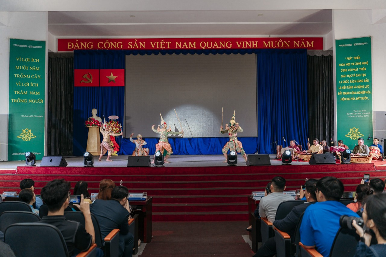 TP HCM: Hơn 500 đoàn viên, thanh niên tham gia “Giao lưu văn hóa Việt Nam – Thái Lan” TP HCM: Hơn 500 đoàn viên, thanh niên tham gia “Giao lưu văn hóa Việt Nam – Thái Lan”