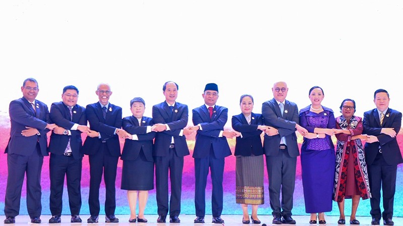 ASEAN thông qua nhiều văn kiện quan trọng về văn hóa - xã hội Chú thích ảnh