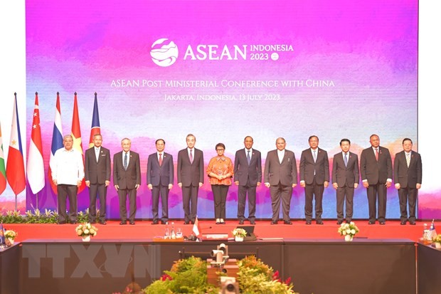 Indonesia thúc đẩy đàm phán Bộ quy tắc ứng xử ở Biển Đông Indonesia thúc đẩy đàm phán Bộ quy tắc ứng xử ở Biển Đông