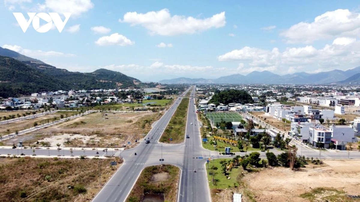 Kinh tế Việt Nam có khả năng chống chịu cao trước những “cơn gió ngược” Kinh tế Việt Nam có khả năng chống chịu cao trước những “cơn gió ngược”