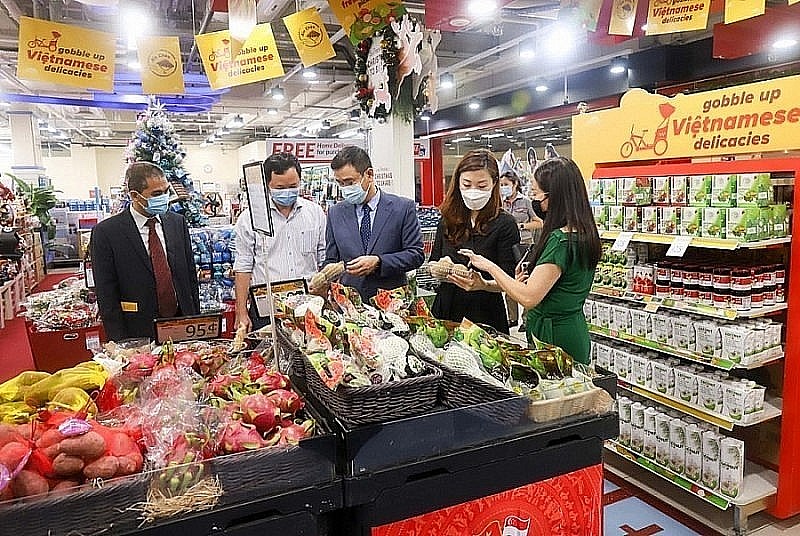 People-to-people Exchanges Cultivate Vietnam-Singapore Relations People-to-people Exchanges Cultivate Vietnam-Singapore Relations