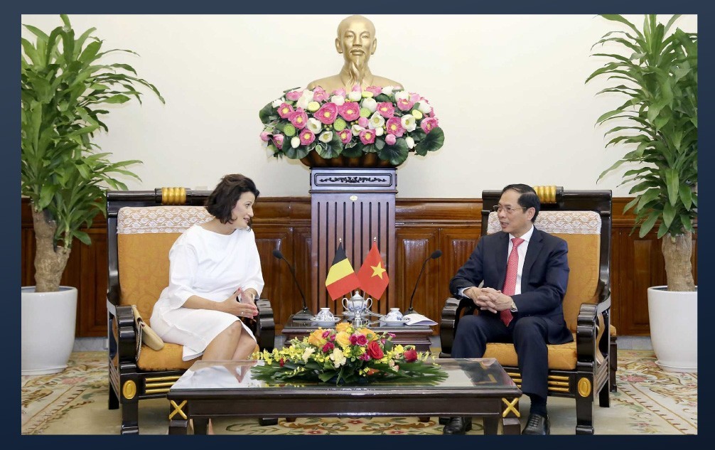 Đối ngoại nhộn nhịp giữa tháng Tám mùa Thu lịch sử