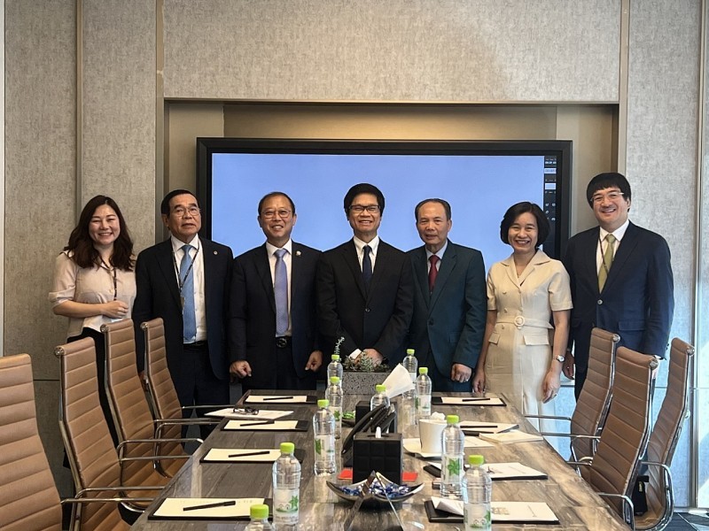 Strengthening People-to-people ties Friendship Associations Strengthen People-to-people ties Between Vietnam and RoK